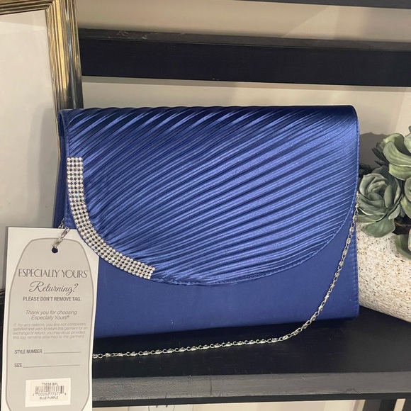 Royal Blue Rhinestone Embellished Pleated Design Clutch with Silver Chain. - Picture 4 of 4